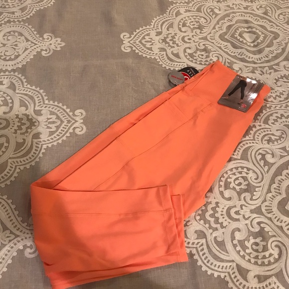 Bally Fitness Desert Rose High Rise Crop Size M - Picture 6 of 8